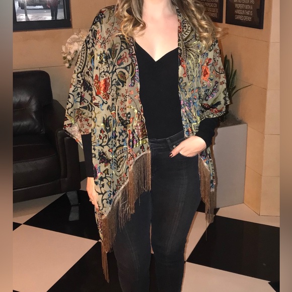 🪷 Velvet Fringe Kimono, Multicolored Velvet Flowers, Fringe, Jacket, Cover Up - Picture 9 of 9